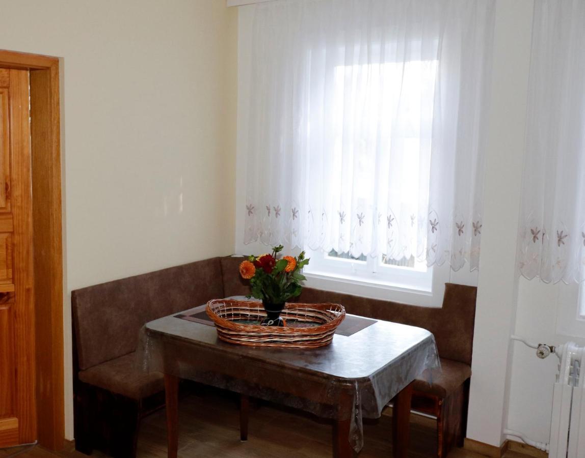 Ferienwohnung Zum Rotem Karpfen Erfurt Exterior photo